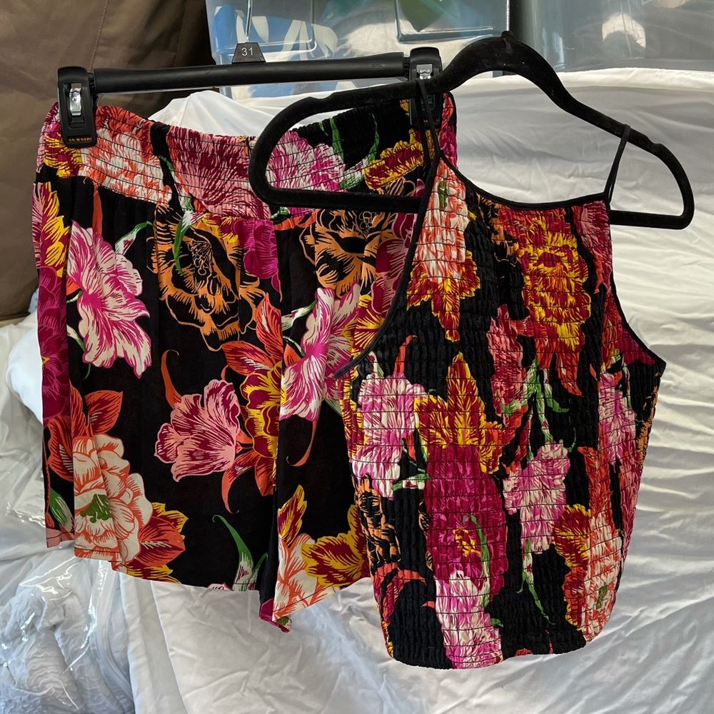 2 piece floral set